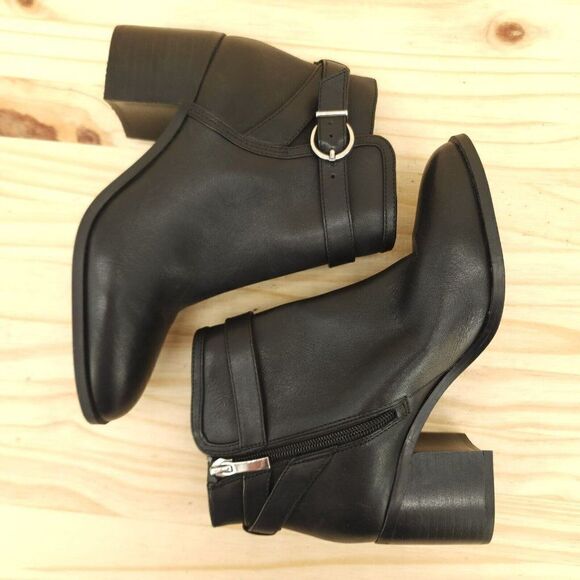 Essex Lane Womens Ankle Boots 6.5 Black Leather Elegant Chic Buckle Strap Bootie - Picture 6 of 9